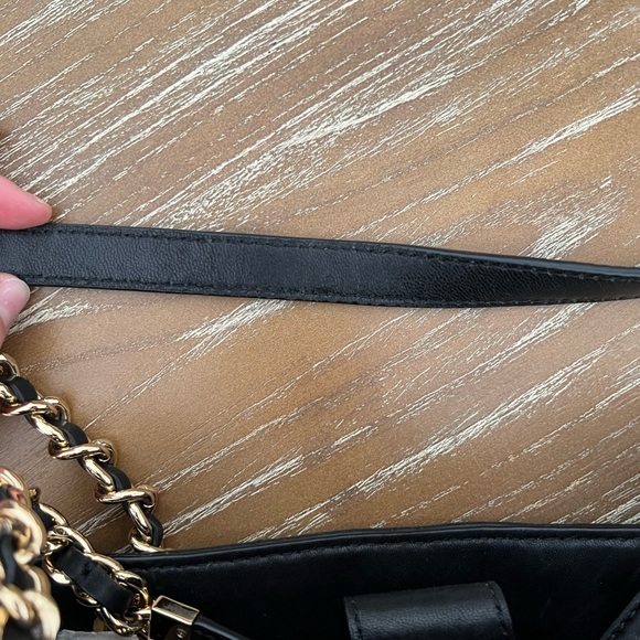 Michael Kors Black Leather Quilted tote - Picture 12 of 16